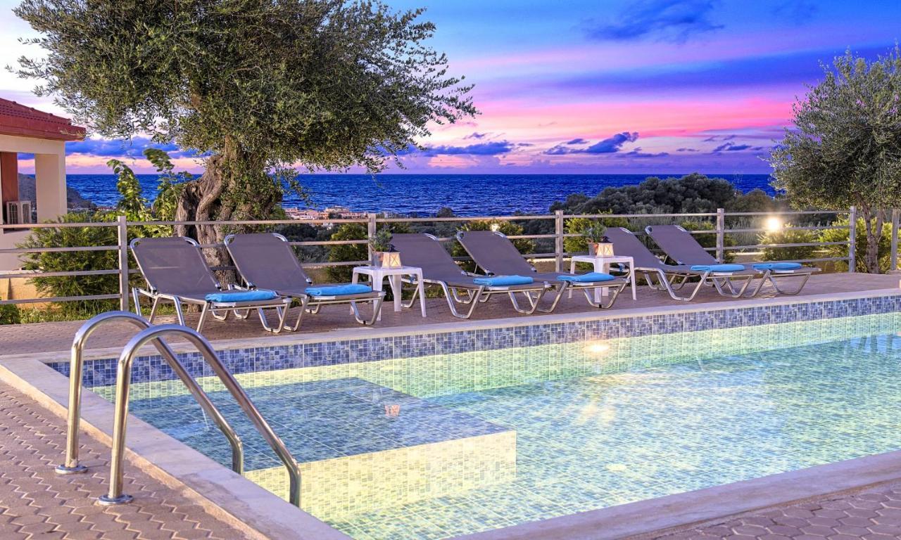 Aqua Blue Villas With Heated Pool Mathés Exteriér fotografie